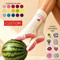Chaussettes en coton antidérapantes New East Crew Knitting Grip, chaussettes personnalisées pour femmes, logo brodé, yoga, Lagree, chaussettes de pilates personnalisées