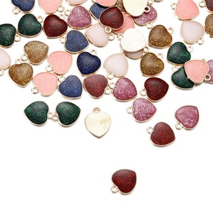 Pendentifs en alliage en forme de cœur, breloques en alliage de zinc, accessoire de bijoux pour cadeau, hiver 2021, Jinhua AC1472 - Product Image 1