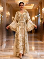 Robe de soirée de style moyen-oriental, Dubaï, musulmane, en mousseline de soie lourde, ornée de perles, à fleurs, coupe trapèze, taille haute, col en V