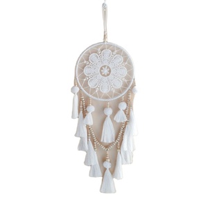 Capteur de rêves fait à la main, décoration murale tissée de Style indien, attrape-rêves blanc, Boho, cadeau de fête des mères sur commande - Product Image 1