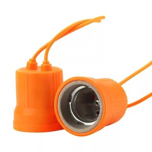 Douille de suspension étanche en plastique orange E27 avec cordon pour usage extérieur - Product Image 1