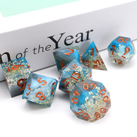 Sharp Edge Set dadu DND buatan tangan 7 Aksesori dadu untuk permainan TTRPG, multi-sisi RPG polihedral Resin Roleplaying dadu permainan