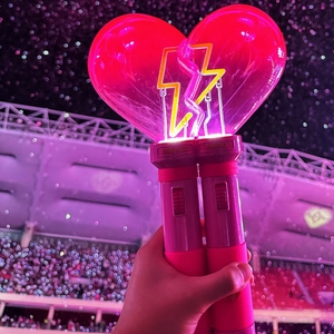 Factory Supplies Custom logo Heart Shape pink LED Light Stick Kpop
