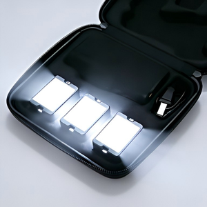 ไฟฉาย LED แบบกำหนดเองสำหรับขายส่ง Long Distance MagiUSA X26 ไฟฉายโปรโมชั่นสำหรับใช้งานกลางแจ้ง พร้อมรีโมทคอนโทรล ฟังก์ชั่นกระพริบแบบกำหนดเอง - Product Image 3