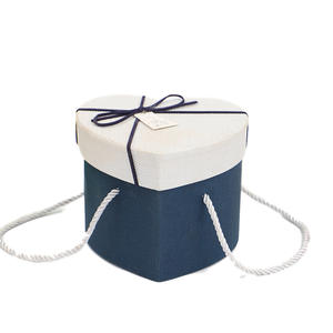 <span class=keywords><strong>Caja</strong></span> <span class=keywords><strong>de</strong></span> regalo con diseño personalizado, cartón Kraft rígido, regalo <span class=keywords><strong>de</strong></span> boda, <span class=keywords><strong>plantilla</strong></span> cilíndrica, <span class=keywords><strong>caja</strong></span> <span class=keywords><strong>de</strong></span> <span class=keywords><strong>corazón</strong></span> - Product Image 1