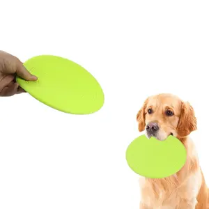 थोक कस्टम पर्यावरण के अनुकूल पालतू रबर खेलने चटाई आउटडोर कुत्ता प्रशिक्षण खेल व्यायाम फेंकने खिलौने के लिए सिलिकॉन Frisbees