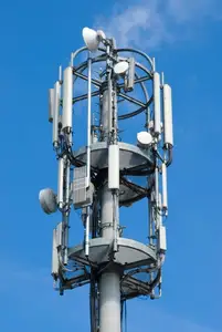 OEM mạ kẽm truyền thông Antenna mast tự hỗ trợ Viễn Thông GSM và 5G thép tháp hoặc cực