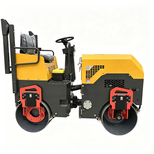 <span class=keywords><strong>Rouleau</strong></span> compresseur routier à double tambour de grande puissance, idéal pour la <span class=keywords><strong>pose</strong></span> d'asphalte, type voiture, utilisé pour l'<span class=keywords><strong>entretien</strong></span> <span class=keywords><strong>et</strong></span> le compactage routier - Product Image 3