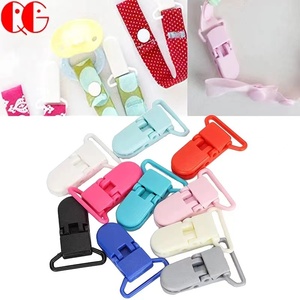 Thân thiện với môi POM/PP nhựa treo Clips trẻ sơ sinh núm vú núm vú chủ nhựa Pacifier Clips - Product Image 5