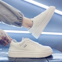 Baskets de running tendance pour hommes, légères, respirantes, antidérapantes, à enfiler, avec doublure en maille, personnalisables avec logo, style créateur
