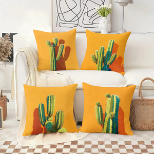 Bantal hias bertema kaktus menambahkan nuansa gurun pasir pada dekorasi ruang tamu liburan yang nyaman dengan stocking pesta dan tanduk rusa. - Product Image 2