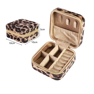 Portagioie Portatile a Forma di Leopardo con Specchio - Product Image 3