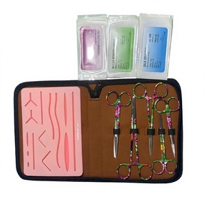 Kit de suture pour étudiants en médecine – Qualité supérieure – Tapis de pratique chirurgicale en silicone pour la peau – Kit d'entraînement à la suture - Product Image 1