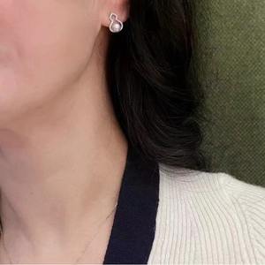 ต่างหูมุกอะโกย่าทรงเรขาคณิตคลาสสิก ขนาด 4-5 มม. เงินสเตอร์ลิงประดับเพชร ดีไซน์หรูหราสำหรับผู้หญิง - Product Image 3