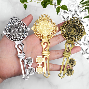 Colgante Metálico con Forma de Llave de <span class=keywords><strong>San</strong></span> <span class=keywords><strong>Benito</strong></span>, Utensilios Religiosos, Decoración de Pared, Adorno para Coche, Regalo Católico - Product Image 4