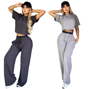 Ensemble décontracté pour femme : Crop top et pantalon large en tricot de spandex couleur unie, manches courtes, col rond, deux pièces - Product Image 4