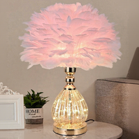 Lampe de chevet élégante de style nordique MKMJ, plume, base en verre et métal doré, lumière chaude, lampe de table pour chambre à coucher, décoration de mariage, décoration de la maison