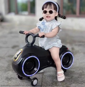 سيارة لعبة بلاستيكية للأطفال للأطفال هدية سيارة يو للأطفال 1-4 سنوات تعمل ببطارية تتميز بتصميم الفول السوداني nionu - Product Image 6