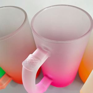 Jarra de Cerveza de 16 oz con Recubrimiento de Tinta para Transferencia de Calor, Color Degradado, para Impresión por Sublimación, con Asa - Product Image 3