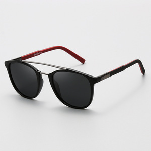 Gafas de Sol de Moda Big Jack 5117, Montura Completa, Lentes TAC UV400 Antideslumbrantes, Unisex, Montura Negra Arena, Lentes Gris Oscuro - Product Image 4