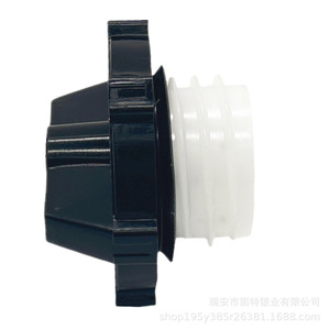 ฝาปิดถังน้ำมันฮัน หยาง สำหรับรถยนต์วู่หลิง ซันไชน์ พร้อมกุญแจ สีดำ ทำจากโพลีออกซีเมทิลีน - Product Image 3