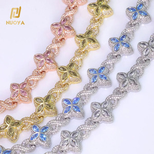 Collana NUOYA Hip Hop con Catena a Fiore con Diamanti Colorati da 8mm, Simbolo dell'<span class=keywords><strong>Infinito</strong></span> e Quadrifoglio per Uomo e Donna - Product Image 4
