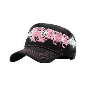 Casquettes de baseball en daim Sombrero G5 Rude Hats pour Halloween avec broderie rose 'RUDE', design fil barbelé en strass, sportives et unisexes - Product Image 3