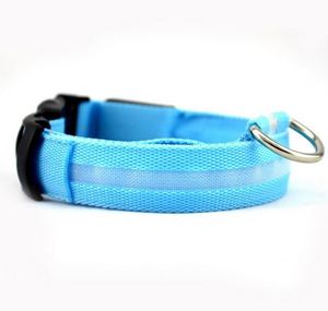 Collar LED Recargable por USB para Perros, Accesorios para Mascotas de Plástico con Hebilla Luminosa para Halloween, Navidad y Año Nuevo, Venta al Por Mayor - Product Image 4