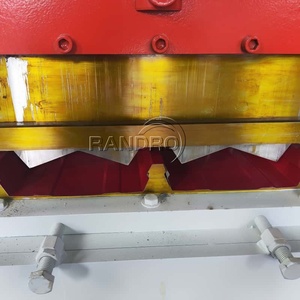 Machine de formage de panneaux de toiture à <span class=keywords><strong>joint</strong></span> de fixation caché par clip, portable, pour tôles à <span class=keywords><strong>joint</strong></span> <span class=keywords><strong>debout</strong></span>, machine de fabrication de revêtements par rouleaux - Product Image 4