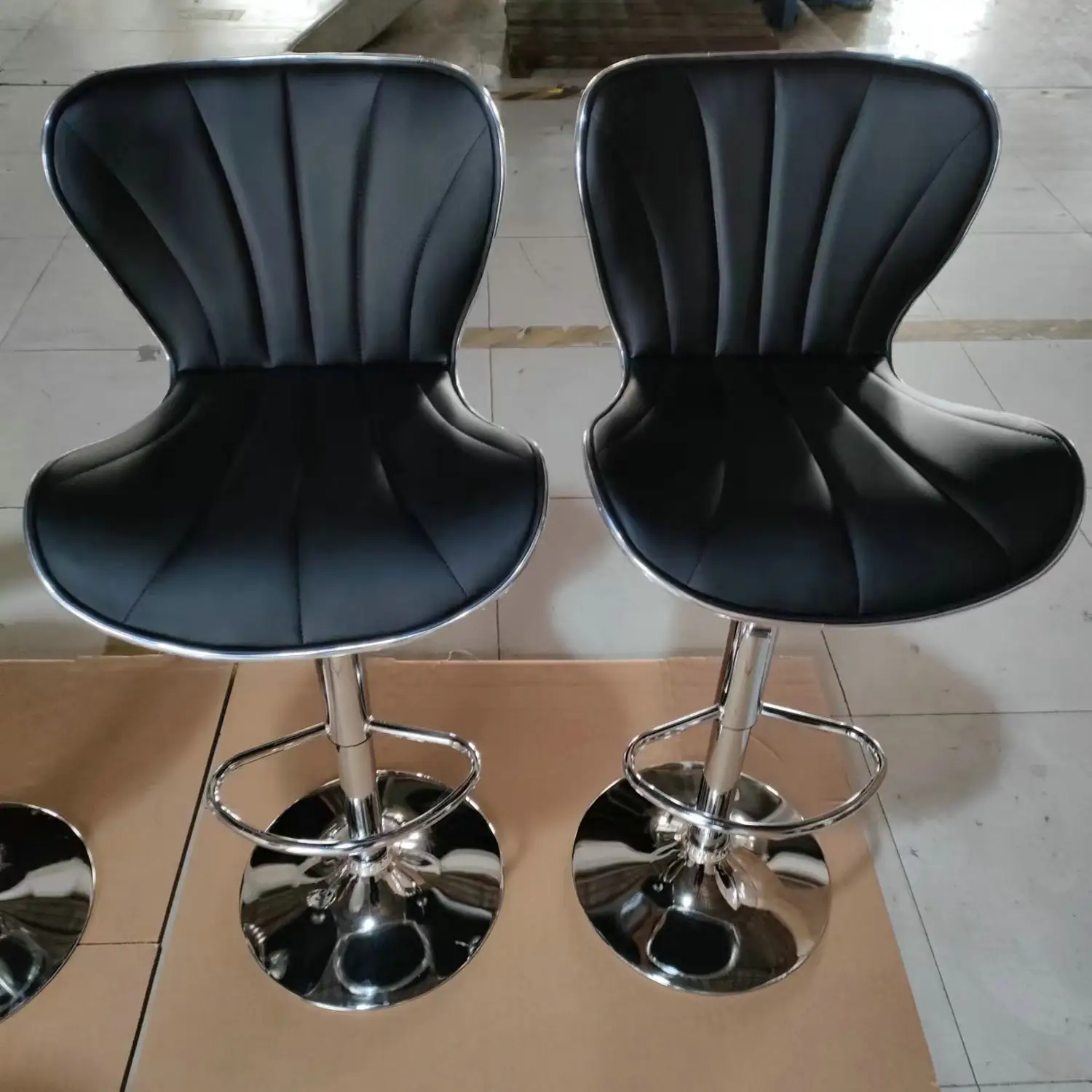 Вращающийся высококачественный Современный барный стул из искусственной кожи черного цвета регулируемые металлические ножки стула