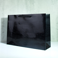 Sac en papier noir grain de crocodile de luxe sacs en papier de marque étanches pour vêtements/chaussures sac en papier emballage cadeau avec poignée