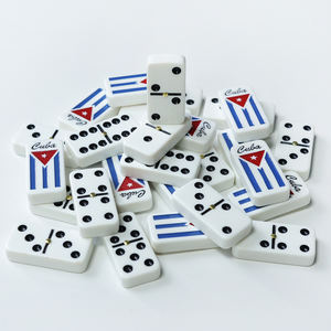 스피너가있는 맞춤형 새겨진 28 피스 더블 6 도미노 세트-게임, 프로모션을위한 선물 상자에 개인화 된 나무 타일 - Product Image 1