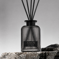 AIKUN Solution Complète Équipe de Designers Emballage Cadeau Parfum Original 100 pièces MOQ Ensemble Diffuseur à Bâtonnets pour Paniers Cadeaux