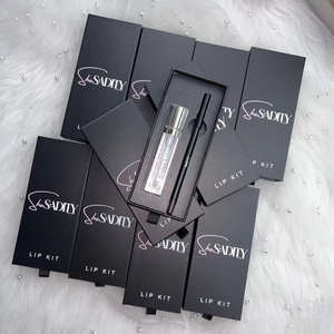 Set Regalo di Trucco con Logo Personalizzato, Tinta Labbra Pigmentata Nude, Lucidalabbra Impermeabile a Lunga Durata e Set di Matite per Labbra - Product Image 1