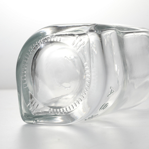Bouteilles à spiritueux en verre personnalisées <span class=keywords><strong>de</strong></span> 70 cl <span class=keywords><strong>avec</strong></span> logo <span class=keywords><strong>de</strong></span> tête <span class=keywords><strong>de</strong></span> <span class=keywords><strong>cerf</strong></span> en relief, bouteilles ovales en schiste pour vodka, <span class=keywords><strong>whisky</strong></span>, rhum <span class=keywords><strong>avec</strong></span> bouchon en liège - Product Image 2