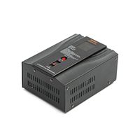 Régulateur de tension AVR monophasé SWUR-2000VA à haut rendement LED murale 220V pour une large gamme de tension pour le bureau domestique