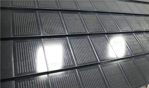 Système de montage <span class=keywords><strong>solaire</strong></span> pour <span class=keywords><strong>toiture</strong></span> BIPV Panneaux de <span class=keywords><strong>toiture</strong></span> sur réseau 30W 60W 90W Tuiles de <span class=keywords><strong>toiture</strong></span> photovoltaïques domestiques à énergie verte - Product Image 3