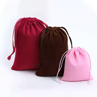 Pochette à cordon en velours avec emballage de logo personnalisé pour bijoux sacs à dos articles promotionnels avec idée cadeau