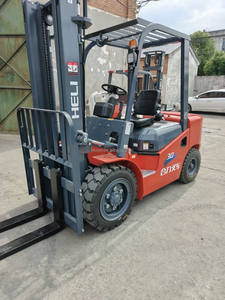 Top marque chinoise utilisé HeLi 3 tonnes en bon état pas cher 3 étapes portique Heli 3 tonnes chariot élévateur à vendre - Product Image 2