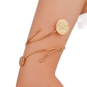 Bracelet ouvert floral Jingciren Boutique, best-seller transfrontalier, géométrique, luxe léger, de niche, emballage cadeau haut de gamme et élégant - Product Image 5
