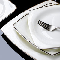 Style nordique ménage ensemble complet porcelaine ensemble de vaisselle argent jante assiette bol palais Pot luxe vaisselle en céramique