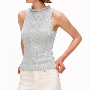 Chaleco sin Mangas de Cuello Alto Texturizado para Mujer TS-029, Color Azul Claro y Blanco Sólido, Tejido de Lana, para las Cuatro Estaciones - Product Image 1