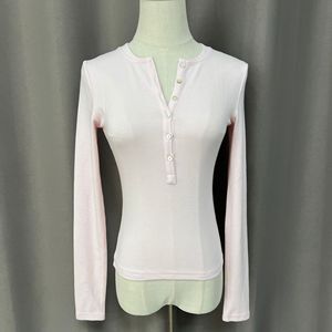 เสื้อยืดแขนยาว SUHE TS-016 สำหรับผู้หญิง เสื้อยืดสีพื้น ผ้าฝ้ายถัก ทอแบบเนื้อนุ่ม ใส่เป็นเสื้อตัวในหรือเสื้อตัวนอกได้ สวมใส่สบายทุกวัน - Product Image 2