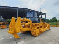 Bulldozer sur chenilles avec composants hydrauliques Kawasaki et système entièrement hydraulique pour les opérations sur les chantiers de construction et miniers