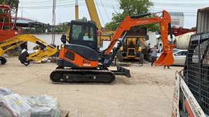 Mini-pelles sur chenilles Hitachi ZX50 ZX55 ZX60 d'occasion en bon état, 5 tonnes, moteur, pompe, faible nombre d'heures de fonctionnement, composants hydrauliques principaux - Product Image 3