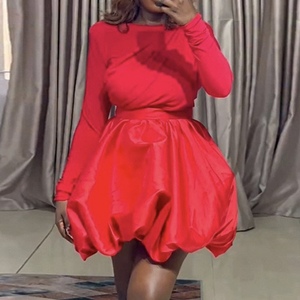 Conjunto de 2 Piezas para Mujer, Otoño, Nuevo, Elegante, Moderno, Top de Manga Larga con Pliegues y Falda con Estampado Floral - Product Image 2