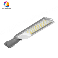 Lampu Jalan LED Outdoor Tahan Air Desain Baru 50W 200W Aluminium Lensa PC IP65 Catu Daya AC Pintar