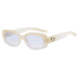 High Value Printed Logo <b>Sunglasses</b> Fashionable Retro Spicy Girl Style <b>Sunglasses</b> - Product Image 4