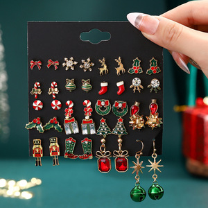 Ornements de Noël transfrontaliers - Ensemble de 20 paires/40 pièces de boucles d'oreilles de Noël brillantes en forme de flocon de neige pour sapin de Noël - Product Image 6
