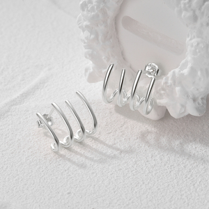 Pendientes de Joyería Fina CANNER, Plata de Ley S925, Diseño de Barra Trenzada con Incrustaciones de Oro de 18K, Venta al Por Mayor - Product Image 3